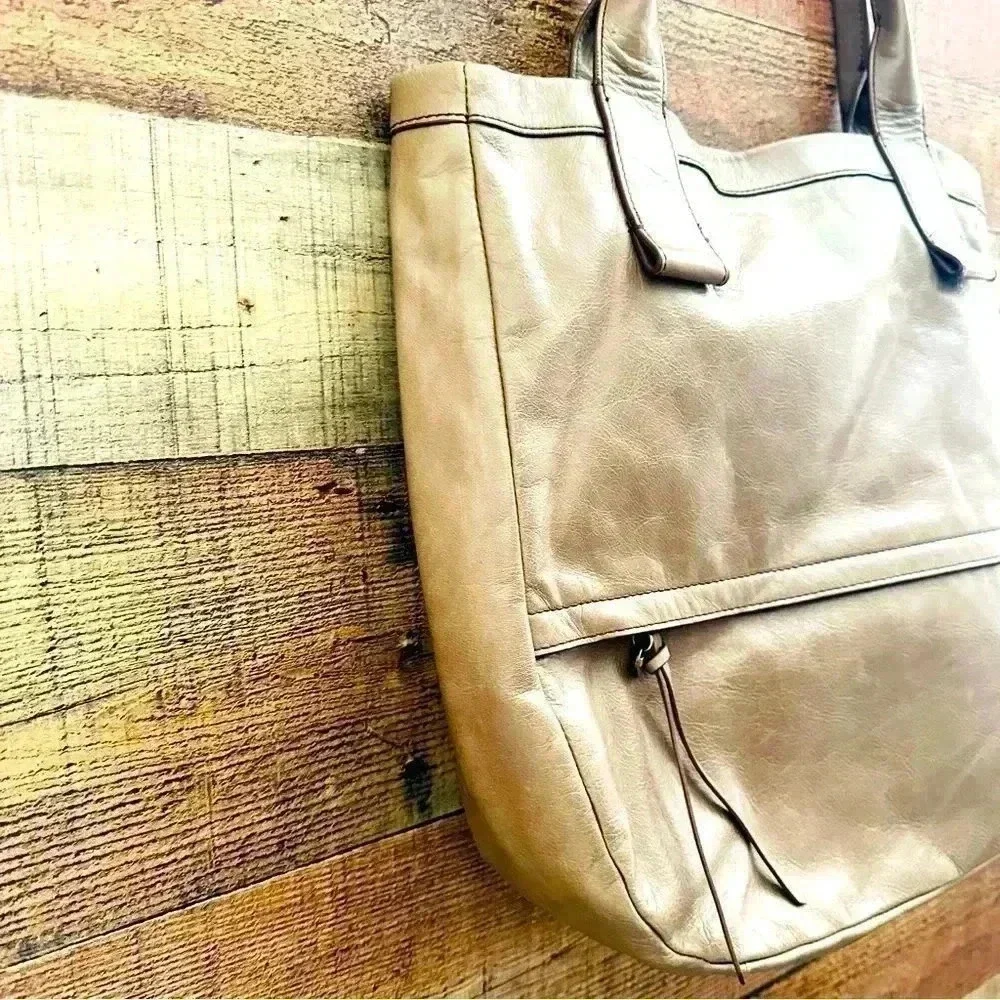 NWOT Hobo International Leather Tote
